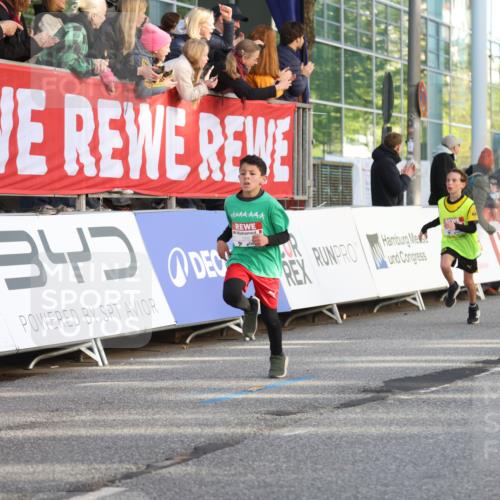 25.04.2025 - Das Zehntel Lena Gebhardt http://msf.ph/oto/7773900 26.04.2025 08:49:23 Ziel 1452, 1537, 1945, 2018, 2021, 2377, 2513, 2696, 3488, 3606, 3613, 3785 meine-sportfotos.de