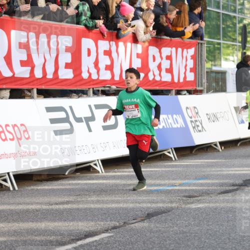 25.04.2025 - Das Zehntel Lena Gebhardt http://msf.ph/oto/7773925 26.04.2025 08:49:24 Ziel 1452, 1537, 1945, 2018, 2021, 2377, 2513, 2696, 3488, 3606, 3613, 3785 meine-sportfotos.de