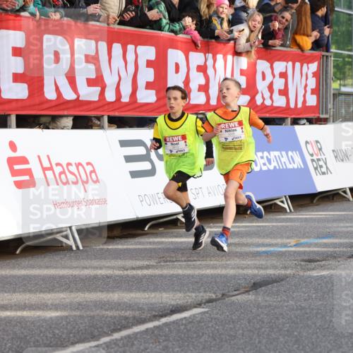 25.04.2025 - Das Zehntel Lena Gebhardt http://msf.ph/oto/7774027 26.04.2025 08:49:25 Ziel 1116, 1452, 1537, 1945, 2018, 2021, 2377, 2513, 2696, 3488, 3606, 3613, 3785 meine-sportfotos.de