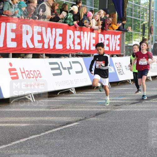 25.04.2025 - Das Zehntel Lena Gebhardt http://msf.ph/oto/7774444 26.04.2025 08:49:34 Ziel 1107, 1116, 1537, 1945, 2018, 2021, 2377, 2383, 2513, 2696, 2995, 3488, 3539, 3540, 3613 meine-sportfotos.de