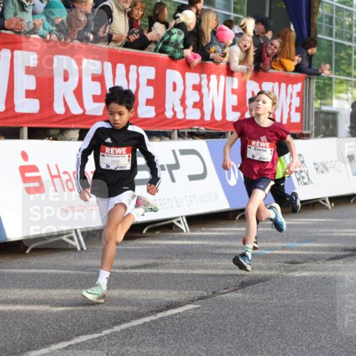 25.04.2025 - Das Zehntel Lena Gebhardt http://msf.ph/oto/7774473 26.04.2025 08:49:35 Ziel 1107, 1116, 1537, 1945, 2018, 2021, 2377, 2383, 2513, 2696, 2995, 3488, 3539, 3540, 3613 meine-sportfotos.de