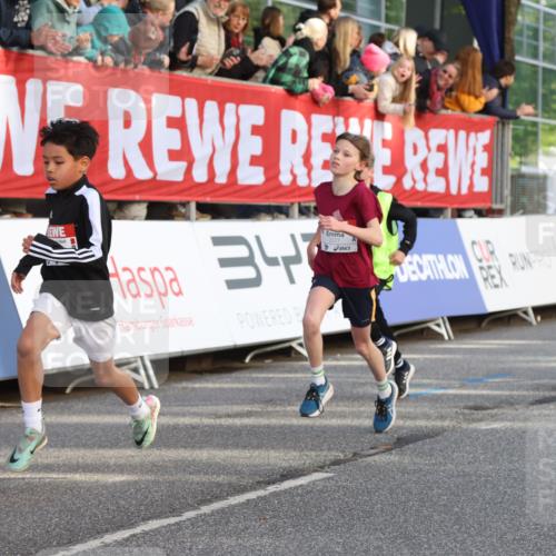 25.04.2025 - Das Zehntel Lena Gebhardt http://msf.ph/oto/7774506 26.04.2025 08:49:35 Ziel 1107, 1116, 1537, 1945, 2018, 2021, 2377, 2383, 2513, 2696, 2995, 3488, 3539, 3540, 3613 meine-sportfotos.de