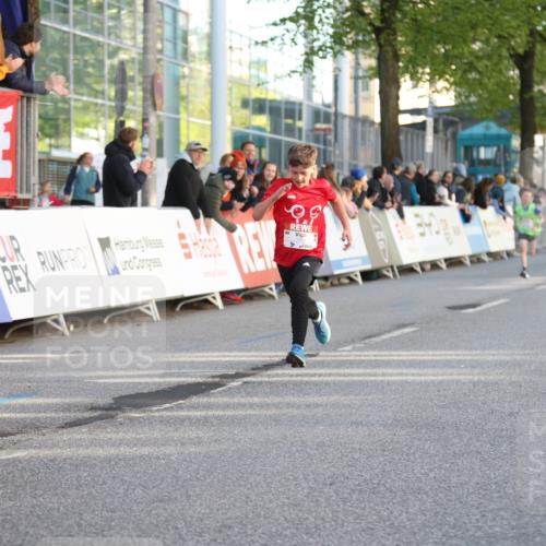 25.04.2025 - Das Zehntel Lena Gebhardt http://msf.ph/oto/7774668 26.04.2025 08:49:38 Ziel 1107, 1116, 1537, 1945, 2018, 2021, 2377, 2383, 2513, 2696, 2995, 3488, 3539, 3540 meine-sportfotos.de