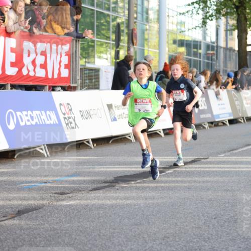 25.04.2025 - Das Zehntel Lena Gebhardt http://msf.ph/oto/7774892 26.04.2025 08:49:43 Ziel 1107, 1116, 1131, 1537, 1945, 2021, 2377, 2383, 2513, 2995, 3539, 3540 meine-sportfotos.de