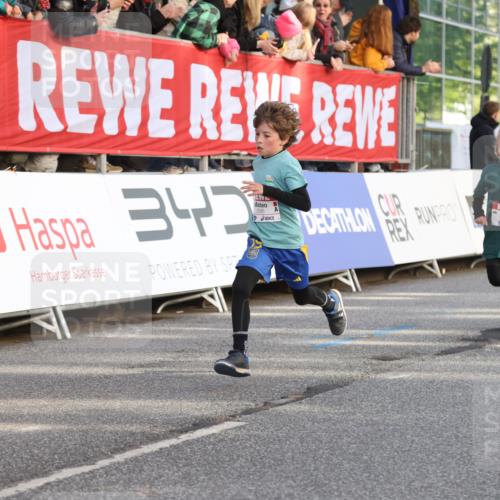 25.04.2025 - Das Zehntel Lena Gebhardt http://msf.ph/oto/7775374 26.04.2025 08:49:51 Ziel 1107, 1116, 1131, 1537, 1750, 2014, 2383, 2995, 3539, 3540 meine-sportfotos.de