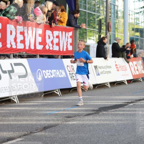 25.04.2025 - Das Zehntel Lena Gebhardt http://msf.ph/oto/7776079 26.04.2025 08:50:04 Ziel 1107, 1131, 1549, 1750, 2014, 2363, 2383, 2637, 2728, 2739, 2995, 3455, 3539, 3540 meine-sportfotos.de