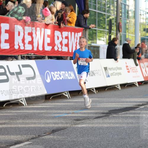 25.04.2025 - Das Zehntel Lena Gebhardt http://msf.ph/oto/7776132 26.04.2025 08:50:04 Ziel 1107, 1131, 1549, 1750, 2014, 2363, 2383, 2637, 2728, 2739, 2995, 3455, 3539, 3540 meine-sportfotos.de