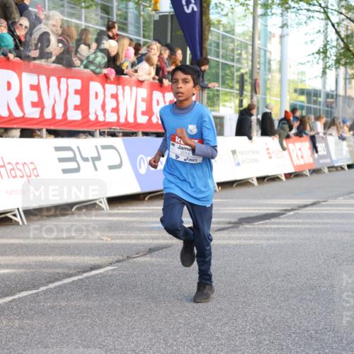 25.04.2025 - Das Zehntel Lena Gebhardt http://msf.ph/oto/7776523 26.04.2025 08:50:08 Ziel 1107, 1131, 1549, 1750, 2014, 2208, 2363, 2637, 2655, 2728, 2739, 3455, 3485, 3539, 3540 meine-sportfotos.de