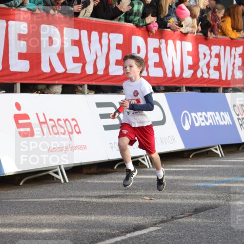 25.04.2025 - Das Zehntel Lena Gebhardt http://msf.ph/oto/7776790 26.04.2025 08:50:17 Ziel 1283, 1549, 1750, 2014, 2208, 2349, 2363, 2637, 2655, 2728, 2739, 2874, 3233, 3455, 3485, 3527 meine-sportfotos.de