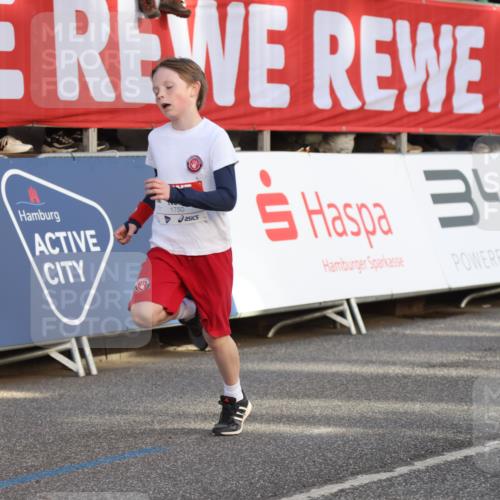 25.04.2025 - Das Zehntel Lena Gebhardt http://msf.ph/oto/7776916 26.04.2025 08:50:18 Ziel 1283, 1549, 1750, 2014, 2208, 2349, 2363, 2637, 2655, 2728, 2739, 2874, 3233, 3455, 3485, 3527 meine-sportfotos.de