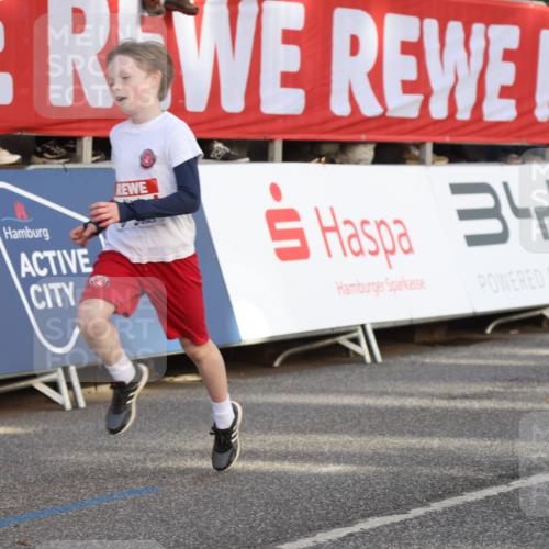 25.04.2025 - Das Zehntel Lena Gebhardt http://msf.ph/oto/7776929 26.04.2025 08:50:18 Ziel 1283, 1549, 1750, 2014, 2208, 2349, 2363, 2637, 2655, 2728, 2739, 2874, 3233, 3455, 3485, 3527 meine-sportfotos.de