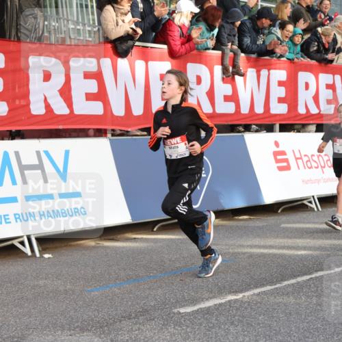 25.04.2025 - Das Zehntel Lena Gebhardt http://msf.ph/oto/7777006 26.04.2025 08:50:19 Ziel 1283, 1549, 1750, 2014, 2208, 2349, 2363, 2637, 2655, 2728, 2739, 2874, 3233, 3455, 3485, 3527, 3528 meine-sportfotos.de