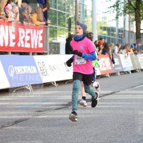 25.04.2025 - Das Zehntel Lena Gebhardt http://msf.ph/oto/7777213 26.04.2025 08:50:22 Ziel 1283, 1549, 1750, 2014, 2208, 2349, 2363, 2397, 2517, 2637, 2655, 2728, 2739, 2849, 2874, 3233, 3455, 3485, 3527, 3528, 3774 meine-sportfotos.de