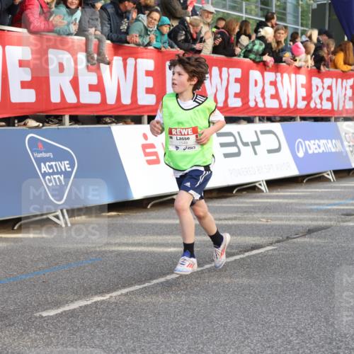 25.04.2025 - Das Zehntel Lena Gebhardt http://msf.ph/oto/7777329 26.04.2025 08:50:24 Ziel 1283, 1458, 1549, 1750, 2014, 2208, 2349, 2363, 2397, 2517, 2637, 2655, 2728, 2739, 2849, 2874, 3233, 3455, 3485, 3527, 3528, 3774 meine-sportfotos.de