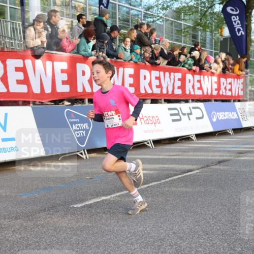 25.04.2025 - Das Zehntel Lena Gebhardt http://msf.ph/oto/7778386 26.04.2025 08:50:43 Ziel 1283, 1458, 1473, 1476, 1884, 2098, 2103, 2156, 2166, 2208, 2349, 2397, 2492, 2517, 2800, 2849, 2852, 2855, 2874, 2903, 2920, 2935, 3210, 3214, 3233, 3445, 3485, 3520, 3527, 3528, 3774, 3812, 3849, 3872 meine-sportfotos.de