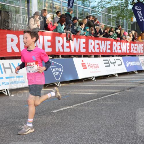 25.04.2025 - Das Zehntel Lena Gebhardt http://msf.ph/oto/7778413 26.04.2025 08:50:44 Ziel 1283, 1458, 1473, 1476, 1884, 2098, 2103, 2156, 2166, 2349, 2397, 2492, 2517, 2643, 2800, 2849, 2852, 2855, 2874, 2903, 2920, 2935, 3210, 3214, 3233, 3445, 3520, 3527, 3528, 3774, 3812, 3849, 3872 meine-sportfotos.de