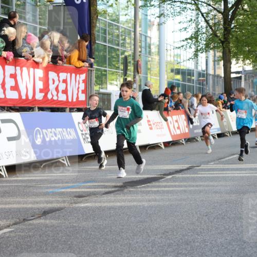 25.04.2025 - Das Zehntel Lena Gebhardt http://msf.ph/oto/7778444 26.04.2025 08:50:44 Ziel 1283, 1458, 1473, 1476, 1884, 2098, 2103, 2156, 2166, 2349, 2397, 2492, 2517, 2643, 2800, 2849, 2852, 2855, 2874, 2903, 2920, 2935, 3210, 3214, 3233, 3445, 3520, 3527, 3528, 3774, 3812, 3849, 3872 meine-sportfotos.de