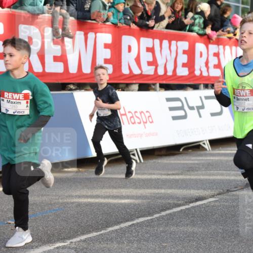 25.04.2025 - Das Zehntel Lena Gebhardt http://msf.ph/oto/7778576 26.04.2025 08:50:46 Ziel 1283, 1458, 1473, 1476, 1884, 2098, 2103, 2156, 2166, 2321, 2349, 2397, 2492, 2517, 2643, 2711, 2731, 2800, 2840, 2849, 2852, 2855, 2874, 2903, 2920, 2935, 3210, 3214, 3233, 3445, 3520, 3527, 3528, 3774, 3812, 3849, 3872 meine-sportfotos.de
