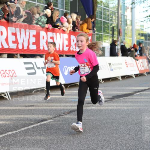 25.04.2025 - Das Zehntel Lena Gebhardt http://msf.ph/oto/7778835 26.04.2025 08:50:50 Ziel 1283, 1458, 1473, 1476, 1884, 2098, 2103, 2156, 2166, 2321, 2325, 2397, 2492, 2517, 2643, 2711, 2731, 2800, 2840, 2849, 2852, 2855, 2903, 2920, 2935, 3210, 3214, 3445, 3520, 3528, 3774, 3782, 3812, 3849, 3872 meine-sportfotos.de