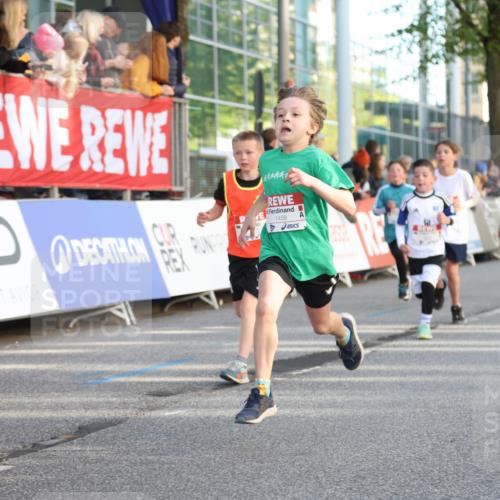 25.04.2025 - Das Zehntel Lena Gebhardt http://msf.ph/oto/7778941 26.04.2025 08:50:51 Ziel 1114, 1458, 1473, 1476, 1884, 2098, 2103, 2156, 2166, 2321, 2325, 2397, 2492, 2517, 2643, 2711, 2731, 2800, 2840, 2849, 2852, 2855, 2903, 2920, 2935, 3210, 3214, 3445, 3520, 3528, 3774, 3782, 3812, 3849, 3872 meine-sportfotos.de