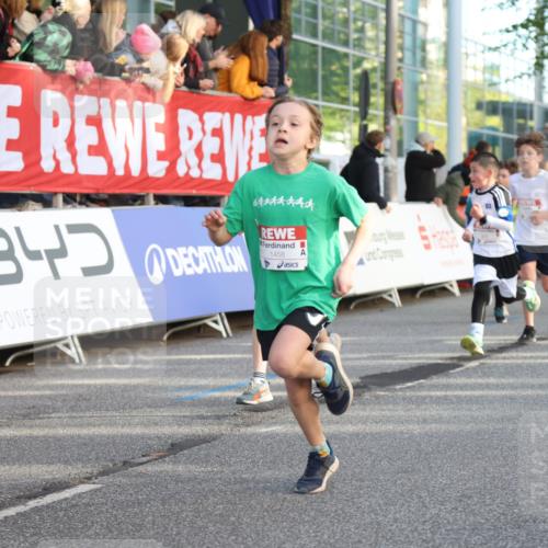 25.04.2025 - Das Zehntel Lena Gebhardt http://msf.ph/oto/7778968 26.04.2025 08:50:51 Ziel 1114, 1458, 1473, 1476, 1884, 2098, 2103, 2156, 2166, 2321, 2325, 2397, 2492, 2517, 2643, 2711, 2731, 2800, 2840, 2849, 2852, 2855, 2903, 2920, 2935, 3210, 3214, 3445, 3520, 3528, 3774, 3782, 3812, 3849, 3872 meine-sportfotos.de