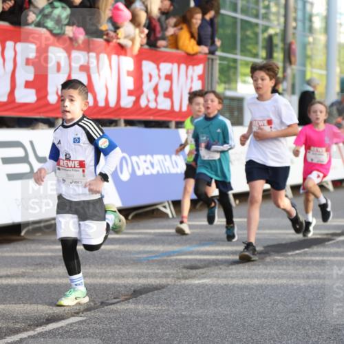 25.04.2025 - Das Zehntel Lena Gebhardt http://msf.ph/oto/7779051 26.04.2025 08:50:52 Ziel 1114, 1458, 1473, 1476, 1884, 2098, 2103, 2156, 2166, 2321, 2325, 2397, 2492, 2517, 2643, 2711, 2731, 2800, 2840, 2849, 2852, 2855, 2903, 2920, 2935, 3210, 3214, 3445, 3520, 3528, 3774, 3782, 3812, 3849, 3872 meine-sportfotos.de