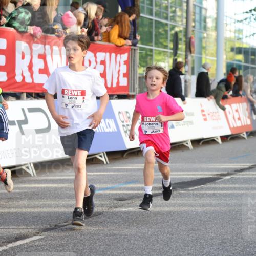 25.04.2025 - Das Zehntel Lena Gebhardt http://msf.ph/oto/7779119 26.04.2025 08:50:53 Ziel 1114, 1458, 1473, 1476, 1884, 2098, 2103, 2156, 2166, 2321, 2325, 2397, 2492, 2517, 2643, 2711, 2731, 2734, 2800, 2840, 2849, 2852, 2855, 2903, 2920, 2935, 3210, 3214, 3445, 3520, 3528, 3774, 3782, 3812, 3849, 3872 meine-sportfotos.de