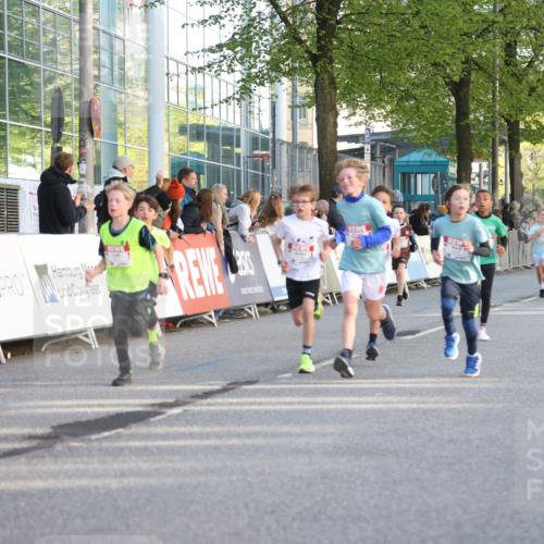 25.04.2025 - Das Zehntel Lena Gebhardt http://msf.ph/oto/7779269 26.04.2025 08:50:58 Ziel 1114, 1458, 1473, 1476, 1484, 1748, 1884, 2098, 2103, 2156, 2166, 2321, 2325, 2392, 2474, 2492, 2643, 2709, 2711, 2731, 2734, 2778, 2800, 2840, 2852, 2855, 2903, 2920, 2935, 3210, 3214, 3445, 3520, 3782, 3812, 3849, 3865, 3872 meine-sportfotos.de