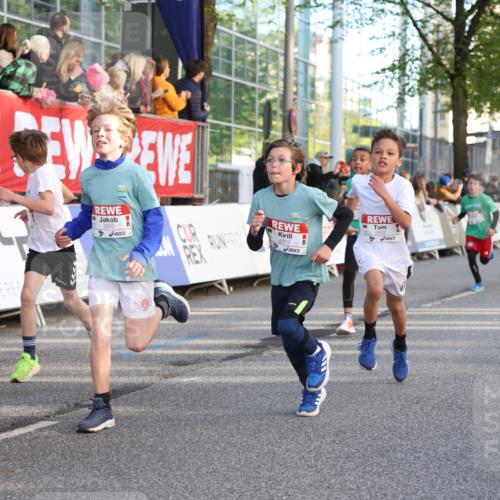 25.04.2025 - Das Zehntel Lena Gebhardt http://msf.ph/oto/7779432 26.04.2025 08:51:01 Ziel 1080, 1087, 1114, 1473, 1476, 1484, 1748, 1884, 2098, 2103, 2156, 2166, 2321, 2325, 2356, 2392, 2474, 2492, 2643, 2709, 2711, 2718, 2731, 2734, 2778, 2800, 2827, 2832, 2840, 2852, 2855, 2903, 2920, 2935, 3210, 3214, 3231, 3445, 3520, 3782, 3812, 3865, 3872 meine-sportfotos.de