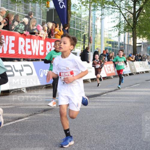 25.04.2025 - Das Zehntel Lena Gebhardt http://msf.ph/oto/7779474 26.04.2025 08:51:01 Ziel 1080, 1087, 1114, 1473, 1476, 1484, 1748, 1884, 2098, 2103, 2156, 2166, 2321, 2325, 2356, 2392, 2474, 2492, 2643, 2709, 2711, 2718, 2731, 2734, 2778, 2800, 2827, 2832, 2840, 2852, 2855, 2903, 2920, 2935, 3210, 3214, 3231, 3445, 3520, 3782, 3812, 3865, 3872 meine-sportfotos.de