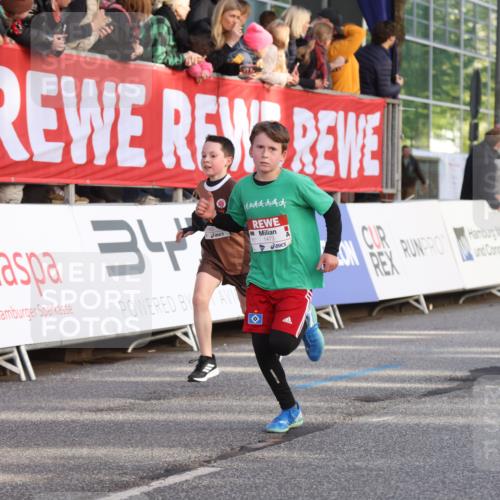 25.04.2025 - Das Zehntel Lena Gebhardt http://msf.ph/oto/7779571 26.04.2025 08:51:03 Ziel 1080, 1087, 1114, 1473, 1476, 1484, 1748, 2156, 2166, 2321, 2325, 2356, 2392, 2474, 2643, 2709, 2711, 2718, 2731, 2734, 2778, 2800, 2827, 2832, 2840, 2852, 2855, 2903, 2920, 2935, 3040, 3210, 3214, 3231, 3445, 3782, 3865 meine-sportfotos.de