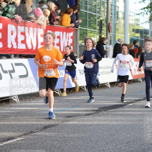 25.04.2025 - Das Zehntel Lena Gebhardt http://msf.ph/oto/7779805 26.04.2025 08:51:13 Ziel 1080, 1087, 1114, 1484, 1748, 1781, 1787, 1922, 2156, 2321, 2325, 2356, 2392, 2474, 2643, 2667, 2672, 2709, 2711, 2718, 2731, 2734, 2778, 2795, 2827, 2832, 2840, 2852, 2935, 3040, 3231, 3710, 3782, 3808, 3865 meine-sportfotos.de