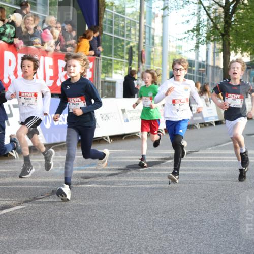 25.04.2025 - Das Zehntel Lena Gebhardt http://msf.ph/oto/7779869 26.04.2025 08:51:14 Ziel 1080, 1087, 1114, 1484, 1748, 1781, 1787, 1922, 2156, 2321, 2325, 2356, 2392, 2474, 2643, 2667, 2672, 2709, 2711, 2718, 2731, 2734, 2778, 2795, 2827, 2832, 2840, 2919, 2935, 3040, 3097, 3231, 3710, 3782, 3808, 3865 meine-sportfotos.de