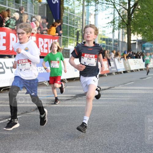 25.04.2025 - Das Zehntel Lena Gebhardt http://msf.ph/oto/7779895 26.04.2025 08:51:15 Ziel 1080, 1087, 1114, 1484, 1748, 1781, 1787, 1922, 2321, 2325, 2356, 2392, 2474, 2643, 2667, 2672, 2709, 2711, 2718, 2731, 2734, 2778, 2795, 2827, 2832, 2840, 2919, 2935, 3040, 3097, 3231, 3415, 3710, 3782, 3808, 3865 meine-sportfotos.de