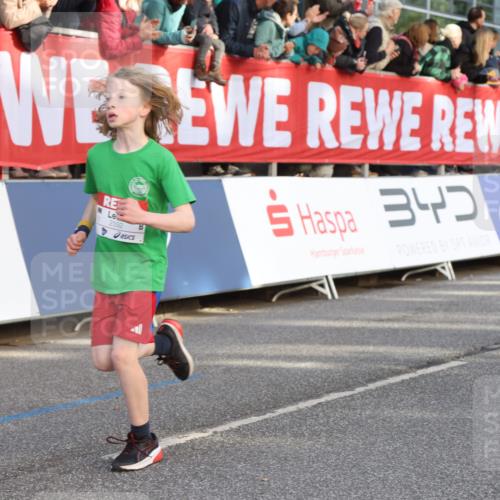 25.04.2025 - Das Zehntel Lena Gebhardt http://msf.ph/oto/7779995 26.04.2025 08:51:16 Ziel 1080, 1087, 1114, 1484, 1748, 1781, 1787, 1922, 2321, 2325, 2356, 2392, 2474, 2643, 2667, 2672, 2709, 2711, 2718, 2731, 2734, 2778, 2795, 2827, 2832, 2840, 2914, 2919, 2935, 3040, 3097, 3231, 3415, 3710, 3782, 3808, 3865 meine-sportfotos.de