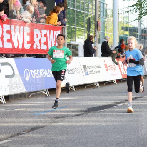 25.04.2025 - Das Zehntel Lena Gebhardt http://msf.ph/oto/7780039 26.04.2025 08:51:19 Ziel 1080, 1087, 1114, 1484, 1488, 1748, 1781, 1787, 1922, 2309, 2321, 2325, 2356, 2392, 2474, 2643, 2667, 2672, 2709, 2711, 2718, 2731, 2734, 2778, 2795, 2827, 2832, 2840, 2914, 2919, 3040, 3097, 3099, 3231, 3415, 3710, 3782, 3808, 3865 meine-sportfotos.de