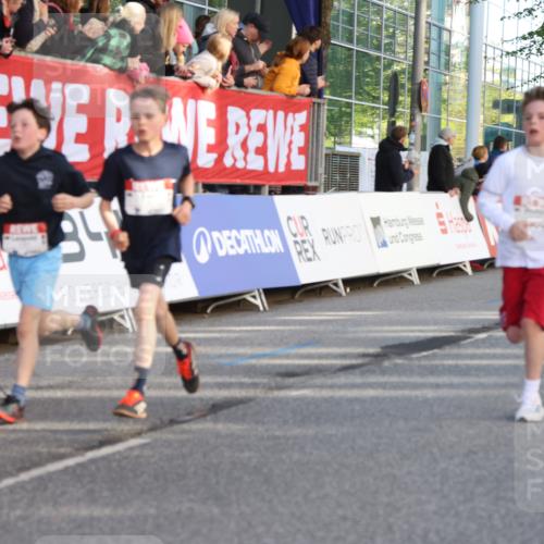 25.04.2025 - Das Zehntel Lena Gebhardt http://msf.ph/oto/7780147 26.04.2025 08:51:21 Ziel 1080, 1087, 1114, 1484, 1488, 1748, 1757, 1781, 1787, 1922, 2309, 2325, 2356, 2392, 2474, 2667, 2672, 2709, 2718, 2731, 2734, 2778, 2795, 2827, 2832, 2848, 2914, 2919, 3040, 3097, 3099, 3188, 3231, 3415, 3710, 3782, 3808, 3865, 3877 meine-sportfotos.de