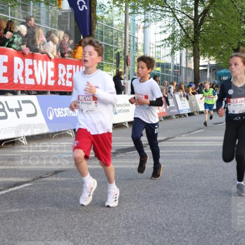 25.04.2025 - Das Zehntel Lena Gebhardt http://msf.ph/oto/7780211 26.04.2025 08:51:22 Ziel 1080, 1087, 1114, 1484, 1488, 1546, 1748, 1757, 1781, 1787, 1922, 1943, 2309, 2325, 2356, 2392, 2474, 2621, 2667, 2672, 2709, 2718, 2734, 2778, 2795, 2827, 2832, 2848, 2914, 2919, 3040, 3097, 3099, 3188, 3231, 3415, 3710, 3782, 3808, 3865, 3877 meine-sportfotos.de