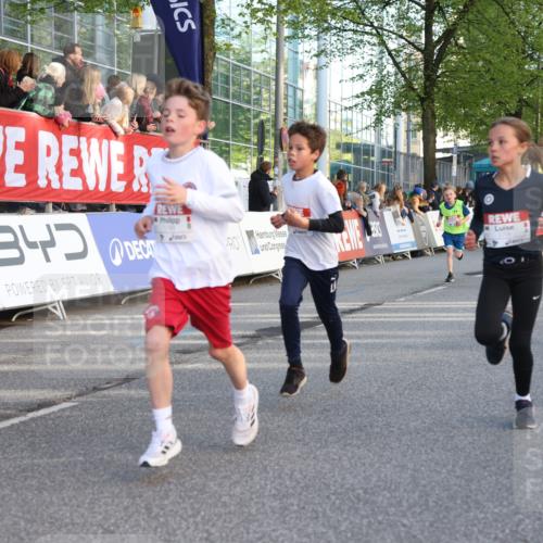 25.04.2025 - Das Zehntel Lena Gebhardt http://msf.ph/oto/7780221 26.04.2025 08:51:22 Ziel 1080, 1087, 1114, 1484, 1488, 1546, 1748, 1757, 1781, 1787, 1922, 1943, 2309, 2325, 2356, 2392, 2474, 2621, 2667, 2672, 2709, 2718, 2734, 2778, 2795, 2827, 2832, 2848, 2914, 2919, 3040, 3097, 3099, 3188, 3231, 3415, 3710, 3782, 3808, 3865, 3877 meine-sportfotos.de