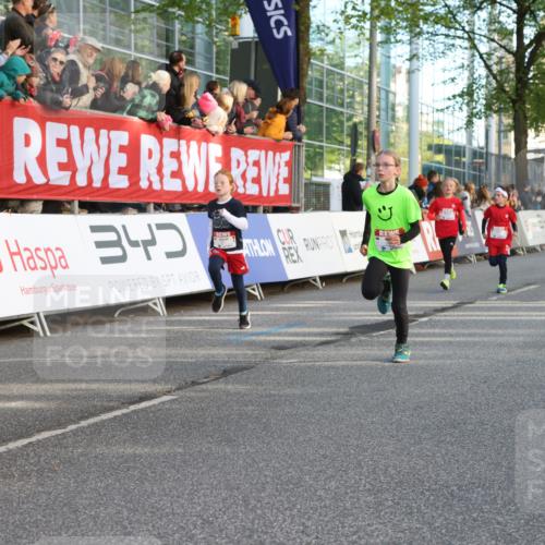 25.04.2025 - Das Zehntel Lena Gebhardt http://msf.ph/oto/7780384 26.04.2025 08:51:27 Ziel 1080, 1087, 1177, 1484, 1488, 1546, 1748, 1757, 1781, 1787, 1922, 1943, 2010, 2213, 2309, 2348, 2356, 2392, 2474, 2621, 2667, 2672, 2684, 2709, 2718, 2734, 2778, 2795, 2827, 2832, 2848, 2853, 2907, 2914, 2919, 2960, 3040, 3049, 3097, 3099, 3188, 3231, 3415, 3710, 3808, 3865, 3877 meine-sportfotos.de