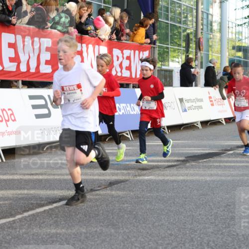 25.04.2025 - Das Zehntel Lena Gebhardt http://msf.ph/oto/7780438 26.04.2025 08:51:29 Ziel 1080, 1087, 1177, 1484, 1488, 1546, 1748, 1757, 1781, 1787, 1922, 1943, 2010, 2213, 2309, 2348, 2356, 2392, 2474, 2505, 2621, 2644, 2667, 2672, 2684, 2700, 2709, 2718, 2778, 2795, 2827, 2832, 2848, 2853, 2907, 2914, 2919, 2960, 3040, 3049, 3066, 3097, 3099, 3188, 3231, 3415, 3710, 3808, 3865, 3877 meine-sportfotos.de