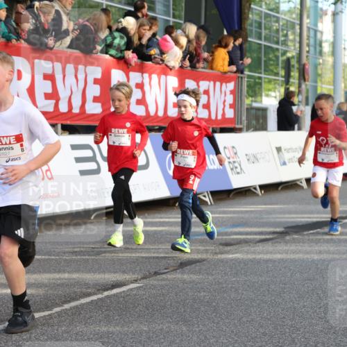 25.04.2025 - Das Zehntel Lena Gebhardt http://msf.ph/oto/7780475 26.04.2025 08:51:29 Ziel 1080, 1087, 1177, 1484, 1488, 1546, 1748, 1757, 1781, 1787, 1922, 1943, 2010, 2213, 2309, 2348, 2356, 2392, 2474, 2505, 2621, 2644, 2667, 2672, 2684, 2700, 2709, 2718, 2778, 2795, 2827, 2832, 2848, 2853, 2907, 2914, 2919, 2960, 3040, 3049, 3066, 3097, 3099, 3188, 3231, 3415, 3710, 3808, 3865, 3877 meine-sportfotos.de