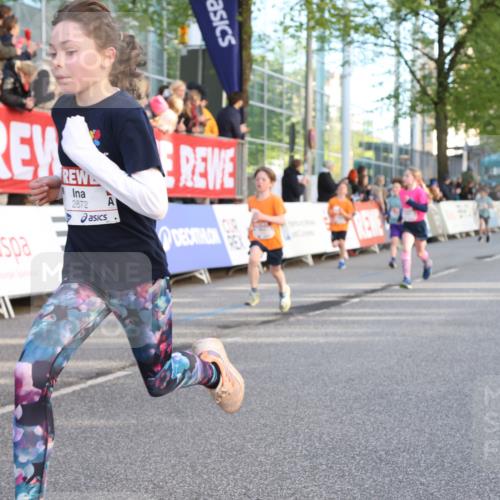 25.04.2025 - Das Zehntel Lena Gebhardt http://msf.ph/oto/7780699 26.04.2025 08:51:35 Ziel 1080, 1087, 1113, 1171, 1177, 1488, 1546, 1621, 1757, 1781, 1787, 1922, 1943, 2010, 2213, 2309, 2348, 2356, 2481, 2505, 2621, 2644, 2667, 2672, 2684, 2700, 2718, 2779, 2795, 2827, 2832, 2848, 2853, 2907, 2914, 2919, 2960, 2975, 3040, 3049, 3066, 3097, 3099, 3188, 3415, 3486, 3538, 3710, 3808, 3856, 3877 meine-sportfotos.de