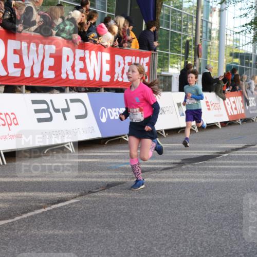 25.04.2025 - Das Zehntel Lena Gebhardt http://msf.ph/oto/7780764 26.04.2025 08:51:36 Ziel 1080, 1113, 1171, 1177, 1488, 1546, 1621, 1757, 1781, 1787, 1922, 1943, 2010, 2213, 2309, 2348, 2356, 2481, 2505, 2621, 2644, 2667, 2672, 2684, 2700, 2779, 2795, 2832, 2848, 2853, 2907, 2914, 2919, 2960, 2975, 3040, 3049, 3066, 3097, 3099, 3188, 3415, 3486, 3538, 3710, 3808, 3856, 3873, 3877 meine-sportfotos.de