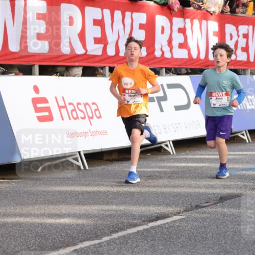 25.04.2025 - Das Zehntel Lena Gebhardt http://msf.ph/oto/7780808 26.04.2025 08:51:37 Ziel 1112, 1113, 1171, 1177, 1488, 1546, 1621, 1757, 1781, 1787, 1922, 1943, 2010, 2213, 2309, 2348, 2481, 2505, 2621, 2644, 2667, 2672, 2684, 2700, 2779, 2795, 2848, 2853, 2907, 2914, 2919, 2960, 2975, 3040, 3049, 3066, 3097, 3099, 3188, 3415, 3486, 3538, 3710, 3808, 3856, 3873, 3877 meine-sportfotos.de