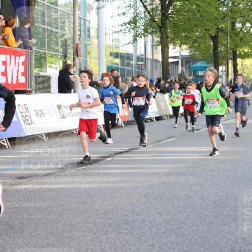 25.04.2025 - Das Zehntel Lena Gebhardt http://msf.ph/oto/7781380 26.04.2025 08:51:48 Ziel 1112, 1113, 1171, 1177, 1232, 1488, 1546, 1621, 1757, 1788, 1943, 2010, 2213, 2309, 2348, 2481, 2505, 2621, 2644, 2684, 2700, 2779, 2848, 2853, 2907, 2914, 2919, 2960, 2975, 3049, 3066, 3097, 3099, 3188, 3404, 3415, 3450, 3486, 3538, 3720, 3856, 3873, 3877 meine-sportfotos.de