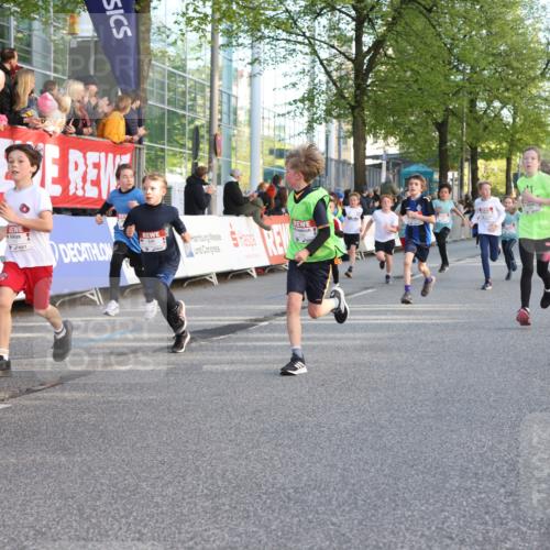 25.04.2025 - Das Zehntel Lena Gebhardt http://msf.ph/oto/7781437 26.04.2025 08:51:49 Ziel 1112, 1113, 1171, 1177, 1232, 1488, 1546, 1621, 1654, 1757, 1788, 1943, 2010, 2213, 2309, 2348, 2481, 2505, 2621, 2644, 2684, 2700, 2779, 2848, 2853, 2907, 2914, 2919, 2960, 2975, 3049, 3066, 3097, 3099, 3188, 3404, 3415, 3450, 3486, 3538, 3720, 3856, 3873, 3877 meine-sportfotos.de