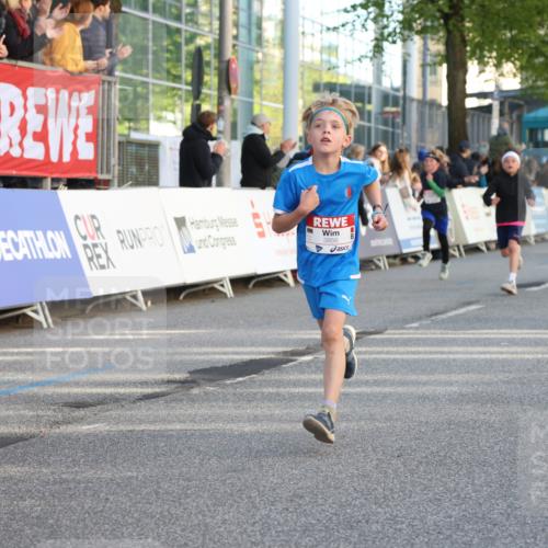 25.04.2025 - Das Zehntel Lena Gebhardt http://msf.ph/oto/7781728 26.04.2025 08:51:55 Ziel 1112, 1113, 1171, 1177, 1207, 1208, 1232, 1245, 1546, 1621, 1654, 1757, 1788, 1939, 1943, 2010, 2015, 2149, 2161, 2213, 2348, 2481, 2505, 2621, 2644, 2684, 2700, 2779, 2848, 2853, 2907, 2960, 2975, 3049, 3060, 3066, 3188, 3404, 3450, 3486, 3516, 3530, 3538, 3595, 3720, 3856, 3873, 3877 meine-sportfotos.de