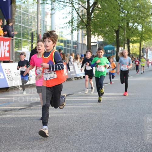 25.04.2025 - Das Zehntel Lena Gebhardt http://msf.ph/oto/7781820 26.04.2025 08:51:57 Ziel 1112, 1113, 1171, 1177, 1207, 1208, 1232, 1245, 1546, 1621, 1654, 1788, 1939, 1943, 2010, 2015, 2149, 2161, 2213, 2348, 2355, 2481, 2505, 2621, 2644, 2684, 2700, 2779, 2853, 2907, 2960, 2975, 3049, 3060, 3066, 3160, 3212, 3404, 3450, 3486, 3516, 3530, 3538, 3595, 3720, 3856, 3873 meine-sportfotos.de