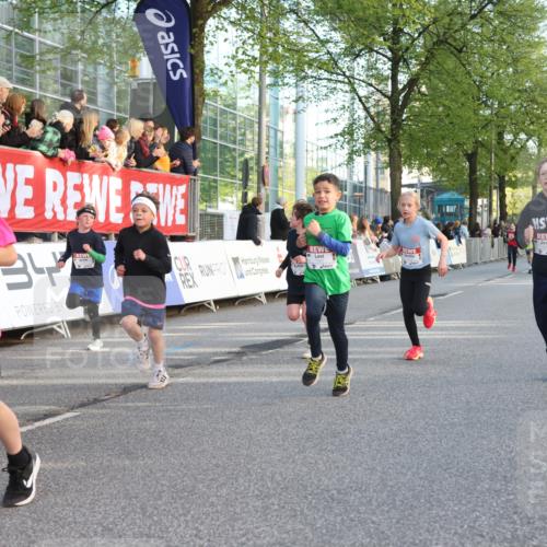 25.04.2025 - Das Zehntel Lena Gebhardt http://msf.ph/oto/7781872 26.04.2025 08:51:58 Ziel 1112, 1113, 1171, 1177, 1207, 1208, 1232, 1245, 1621, 1654, 1788, 1939, 2010, 2015, 2149, 2161, 2213, 2348, 2355, 2481, 2505, 2644, 2684, 2700, 2779, 2853, 2907, 2960, 2975, 3049, 3060, 3066, 3160, 3212, 3404, 3450, 3486, 3516, 3530, 3538, 3595, 3720, 3856, 3873 meine-sportfotos.de